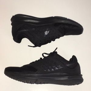 Nike Downshifter 7 Running Shoes